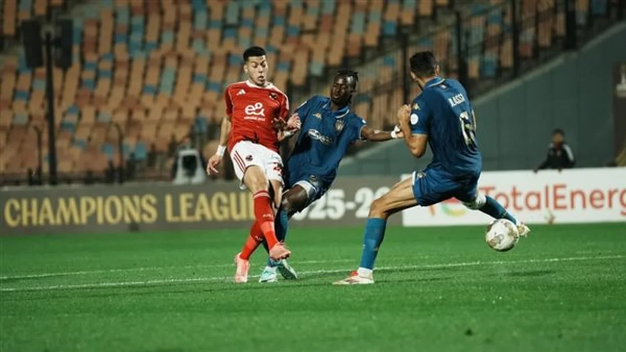 موعد مباراة الأهلي وسيراميكا كليوباترا والقنوات الناقلة للقاء في الدوري المصري